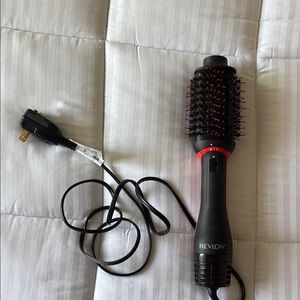 Revlon Blowout Styling Tool